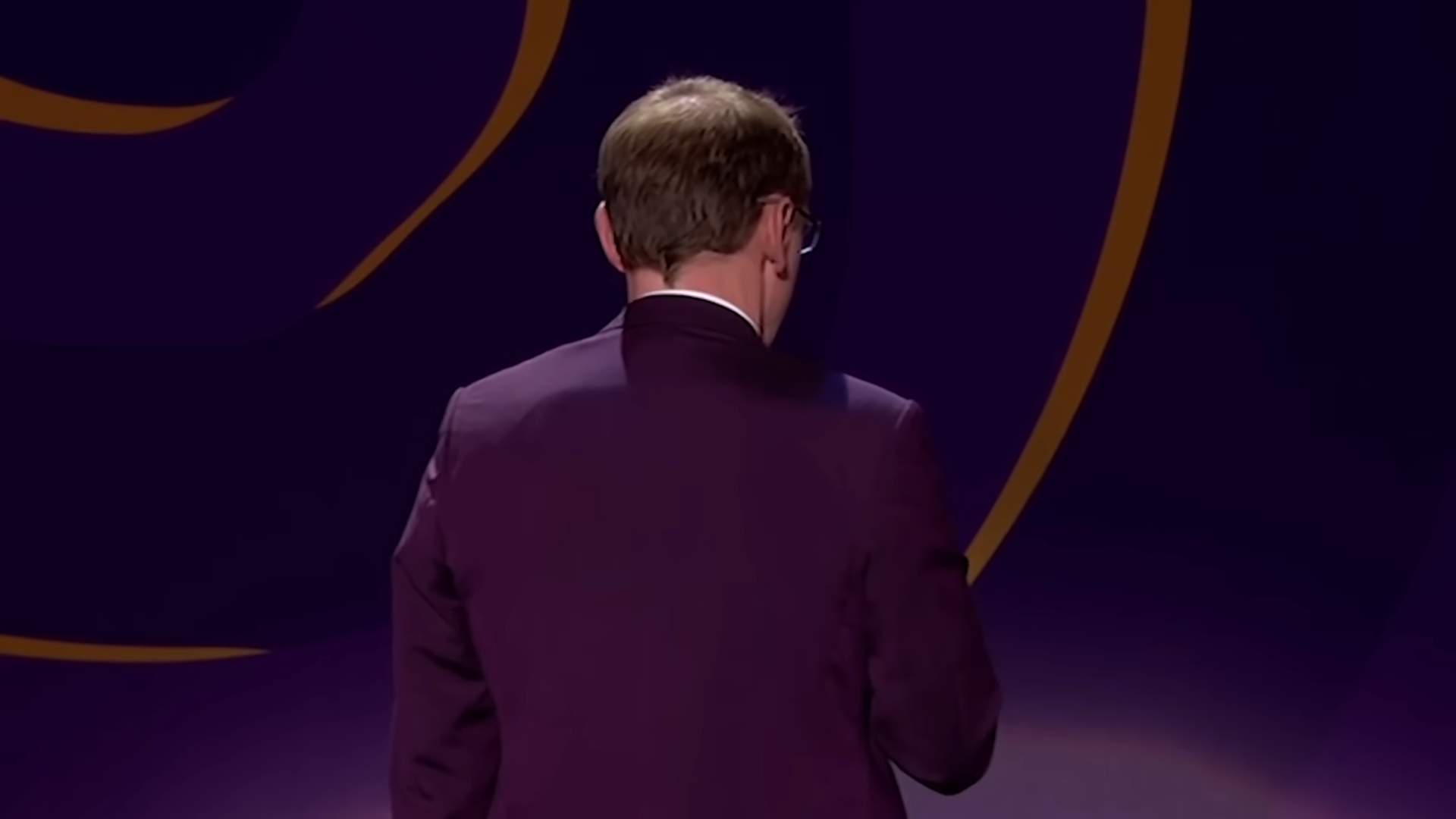 Sean Lock Takes Down A Heckler _ Purple Van Man _ Universal Comedy 6-22 screenshot.png
